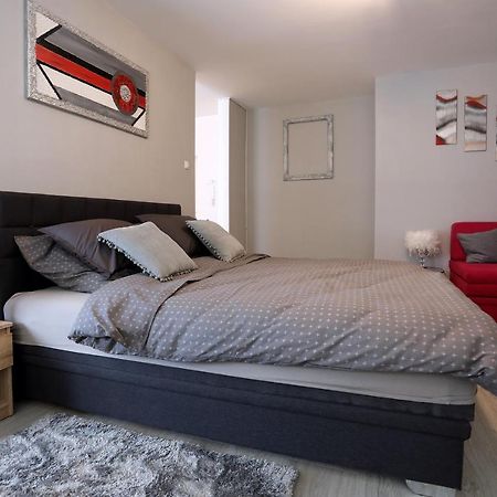 Studio Apartman Ana Osijek Exteriör bild